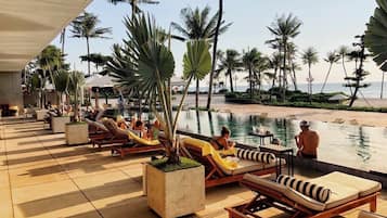 Beach bar