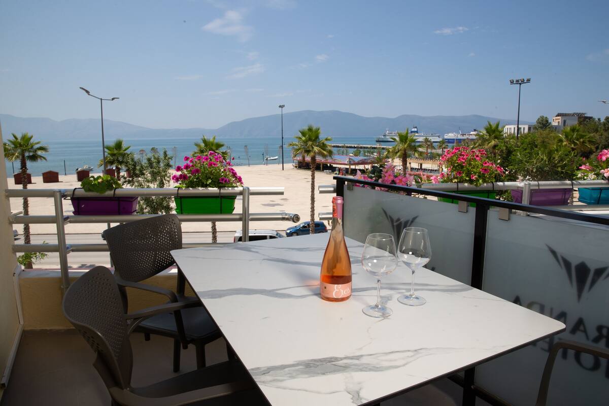 Deluxe Quadruple Room | Terrace/patio