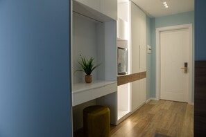 ملاءات من القطن المصري وأغطية فراش متميزة وألحفة محشوة بالريش