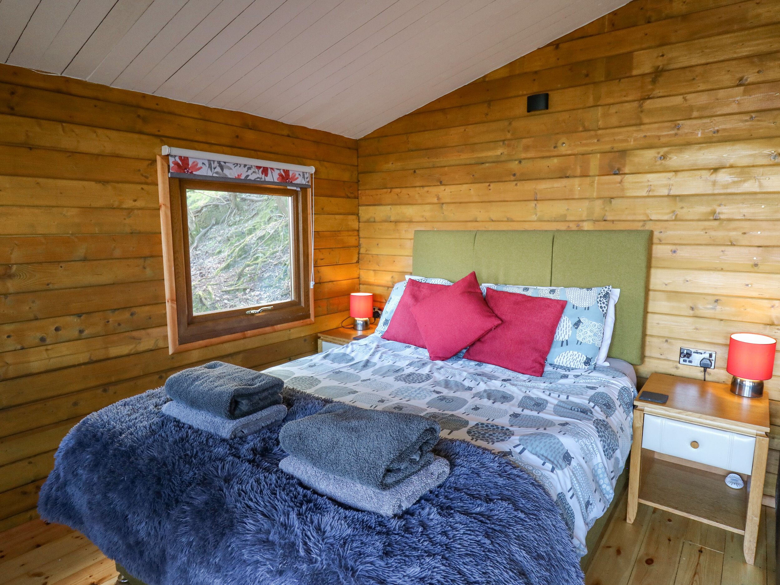 Tree House, Pet Friendly, Character Holiday Cottage In Aberaeron - Aberaeron