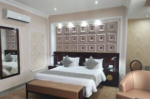 Habitación individual Confort, 1 habitación | Escritorio, espacio para trabajar con laptop y wifi gratis