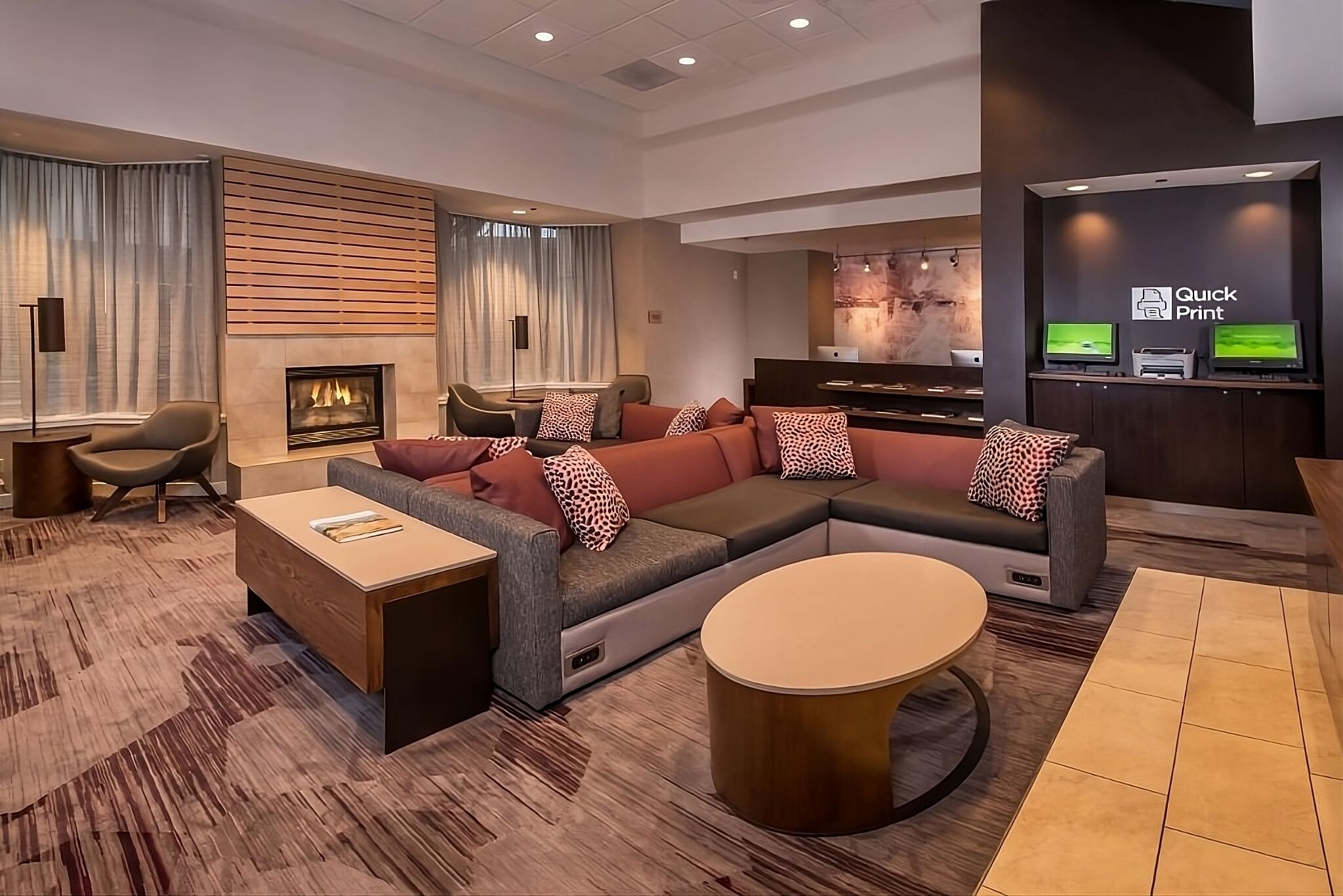 Convenient Stay! Only A 5 Min Drive To Ronald Reagan Washington National Airport - Arlington, VA