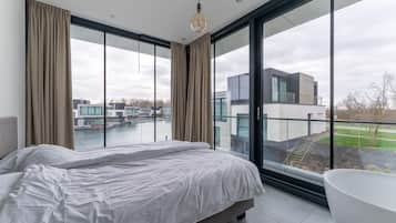 5 chambres, fer et planche Ă  repasser, accĂšs Internet