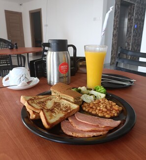 含每日歐陸早餐