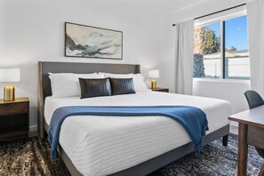 2 Schlafzimmer, Schreibtisch, Bügeleisen/Bügelbrett, kostenloses WLAN