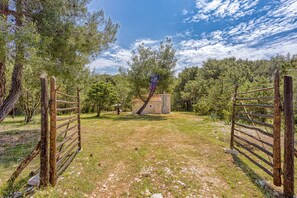 Family House, Multiple Bedrooms (Eco House Casa Grigia Zabodarski) | Property grounds -  Eco House Casa Grigia Zabodarski Beach  (Mali Losinj)