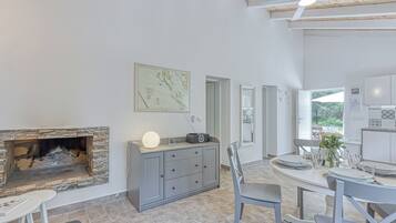 Familienhaus, Mehrere Schlafzimmer (Eco House Casa Grigia Zabodarski) | Speisen