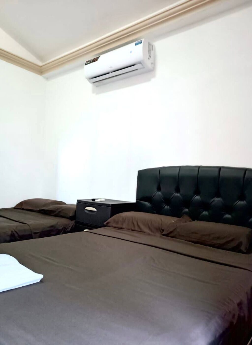 2 chambres, fer et planche à repasser, Wi-Fi gratuit, draps fournis