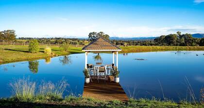 Midnight's Promise - Promise 2 - Vineyard accommodation with valley views