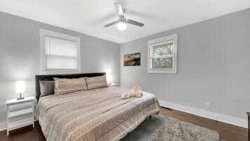 3 bedrooms, iron/ironing board, free WiFi, bed sheets