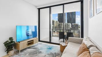 Smart TV, books