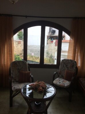 Interior - Pettite Morfo (Skiathos)