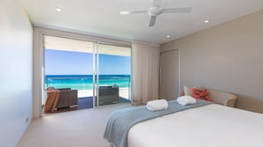 4 bedrooms, desk, iron/ironing board, Internet