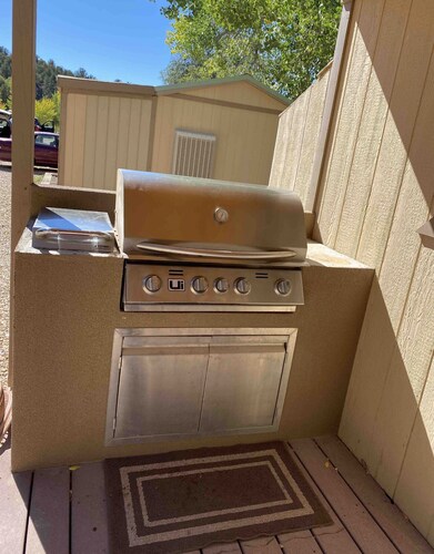 Paislees Palace at Serenity Hills Zion