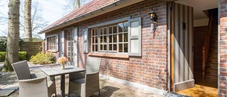 Rumah Keluarga, 2 kamar tidur | Teras/patio