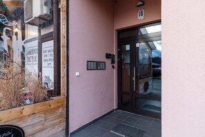 تفاصيل الفندق من الخارج