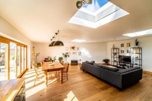 Interior - Modern Riverside Retreat, Norwich (Norwich)