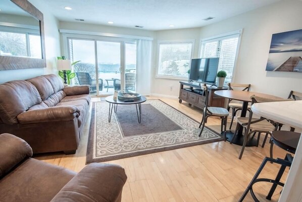 TV, fireplace, DVD player