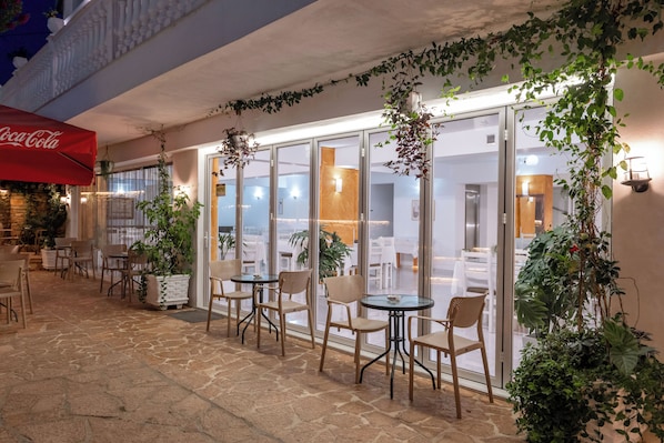 บริเวณภายนอก