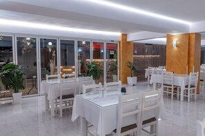 Restaurant - Elite Hotel (Sarandë)