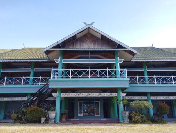 Front of property - Hotel O Tris (Kuala Kurun)
