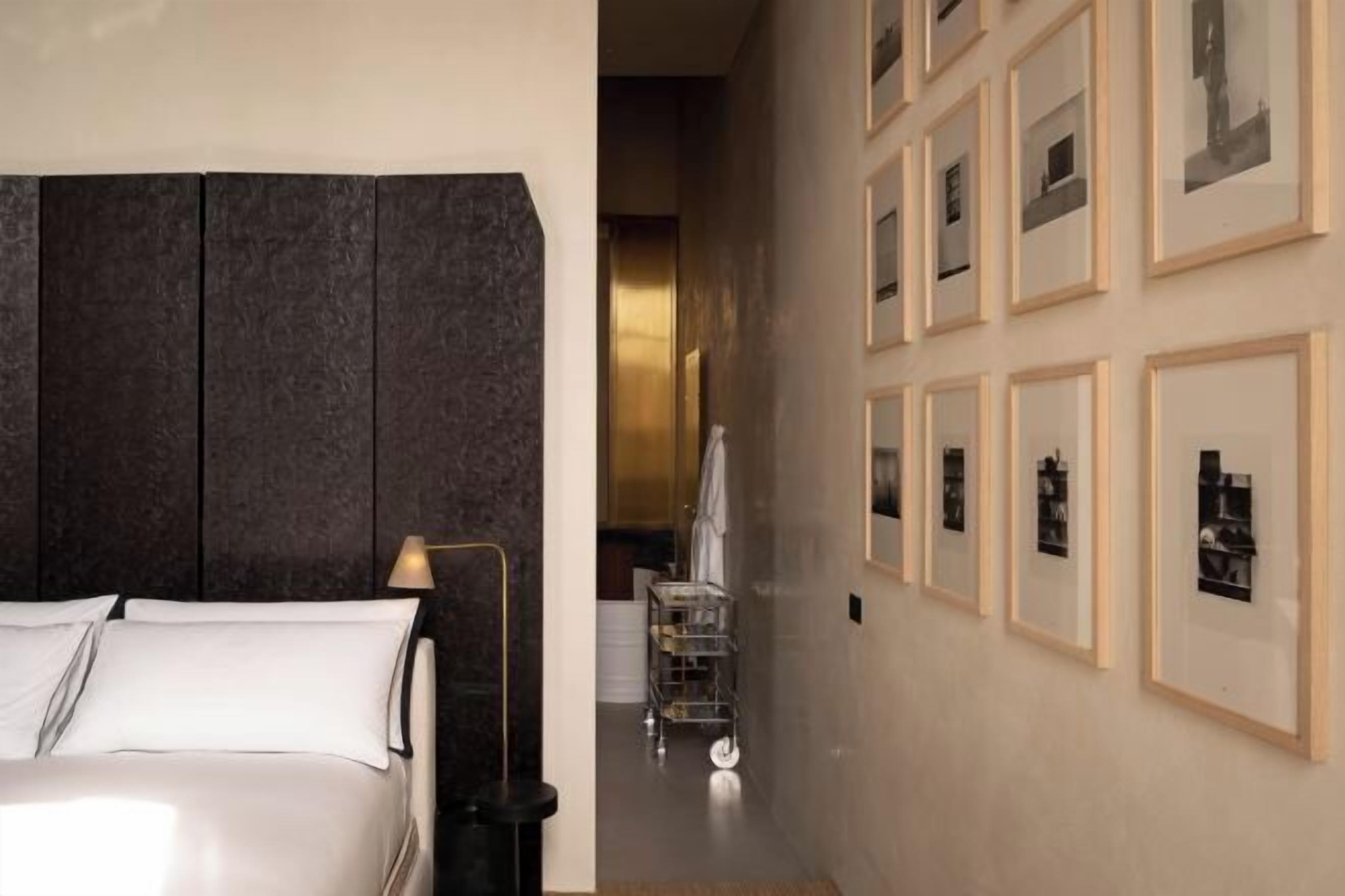 Premium bedding, minibar, in-room safe, soundproofing