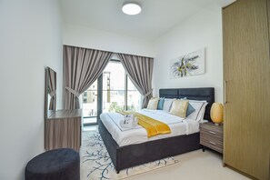 Apartamento estándar | 2 dormitorios, caja fuerte, decoración individual y cortinas opacas