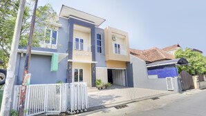 Exterior - Capital O 3971 Griya Loka Syariah 1 Sampangan (Semarang)