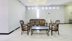 Lobby - Capital O 3971 Griya Loka Syariah 1 Sampangan (Semarang)