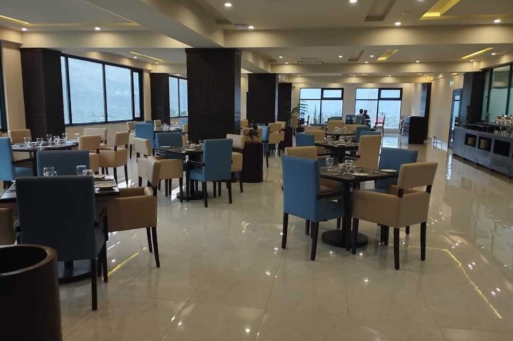 Avari Xpress Gilgit
