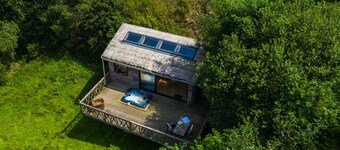 Perched cabin with Jacuzzi terrace in La Roche Maurice Domaine Rêves Etoilés