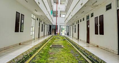 SPOT ON 92374 Penginapan Rusunawa
