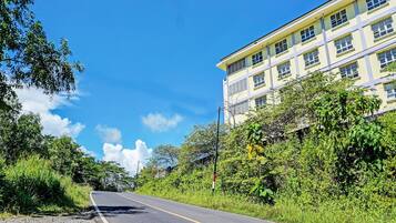 Bagian depan properti