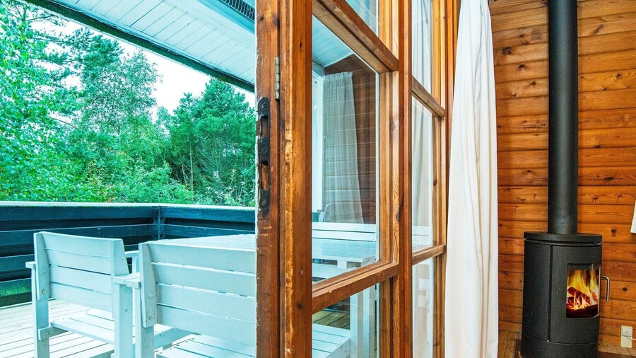 6 Person Holiday Home in Henne