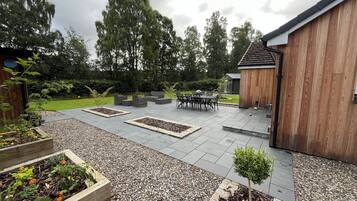 Cottage | Outdoor dining