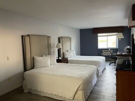 Decoración personalizada, muebles diferentes y escritorio