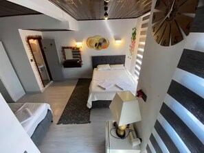 Driepersoonskamer | Gratis wifi, beddengoed
