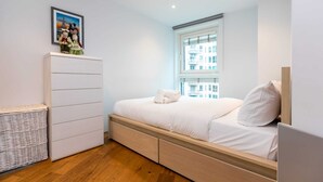 Room - Stylish 1BD High Rise Flat - Vauxhall (London)
