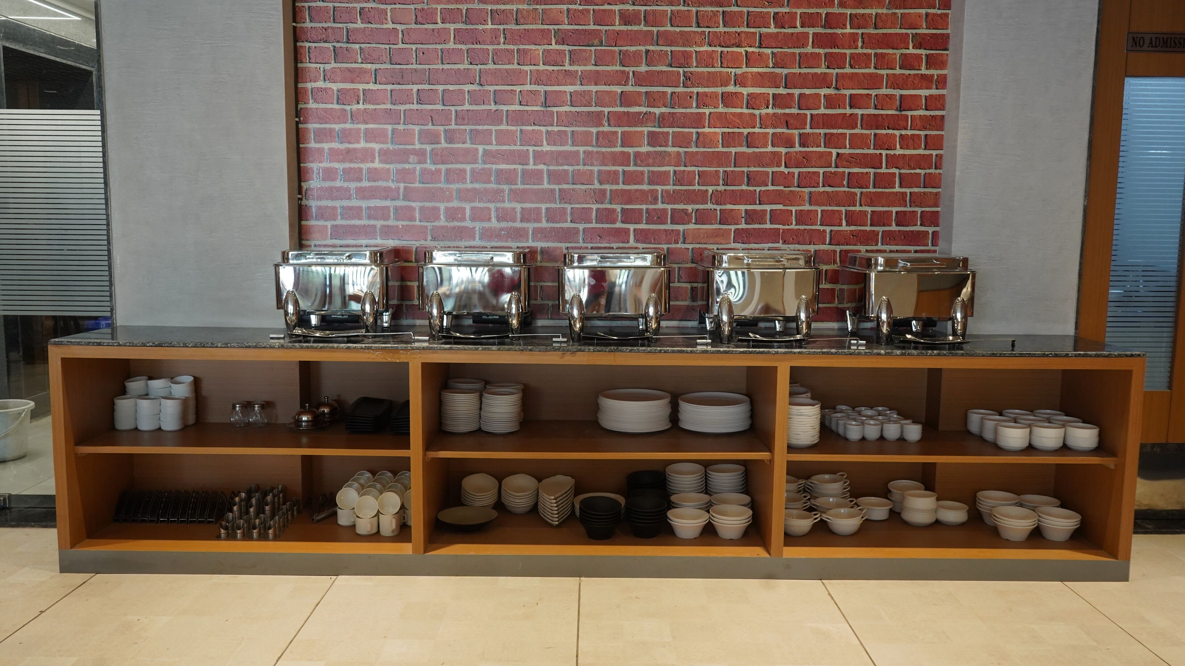 Daily buffet breakfast (INR 275 per person)