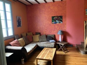 Télévision, cheminée