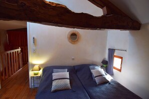 3 bedrooms, free WiFi - Gîte avec piscine à Madaillan, Lot-et-Garonne (MADAILLAN)