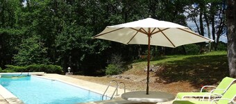 Gîte Le Chene avec piscine privée proche Dordogne