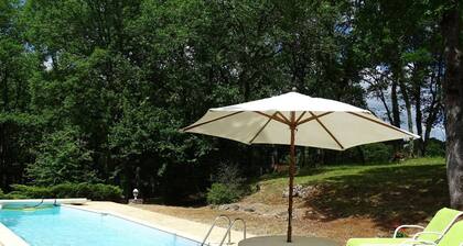 Gßte Le Chene avec piscine privée proche Dordogne