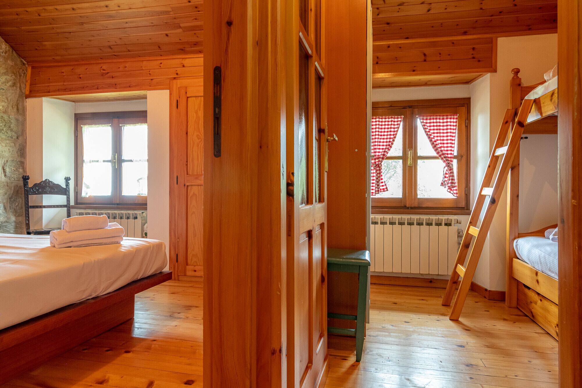 2 soverom, strykejern/-brett, wi-fi (inkludert) og sengetøy