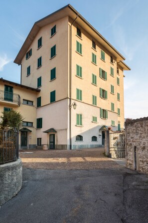 Exterior - Civenna Lake View by Wonderful Italy (Bellagio)