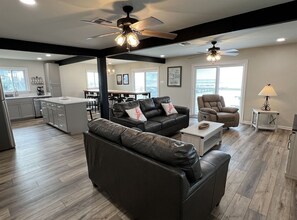 TV - Reel Cajun - Boat Access - Island Realty (Grand Isle)