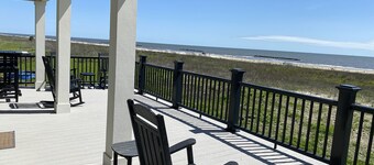 White Dolphin - Beachfront - Island Realty