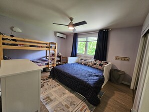 2 Schlafzimmer, Reisekinderbett, WLAN