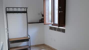 Habitación | Minibar, caja de seguridad en la habitación, escritorio y wifi gratis