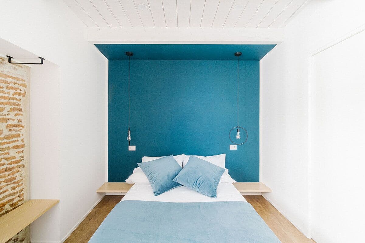 Comfort Room | Minibar, individually furnished, desk, soundproofing
